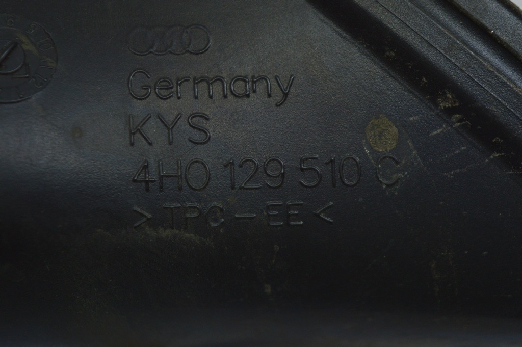 Воздуховод на фильтр правый второй 4.2 Audi A8 D4 10-17 — фото 3