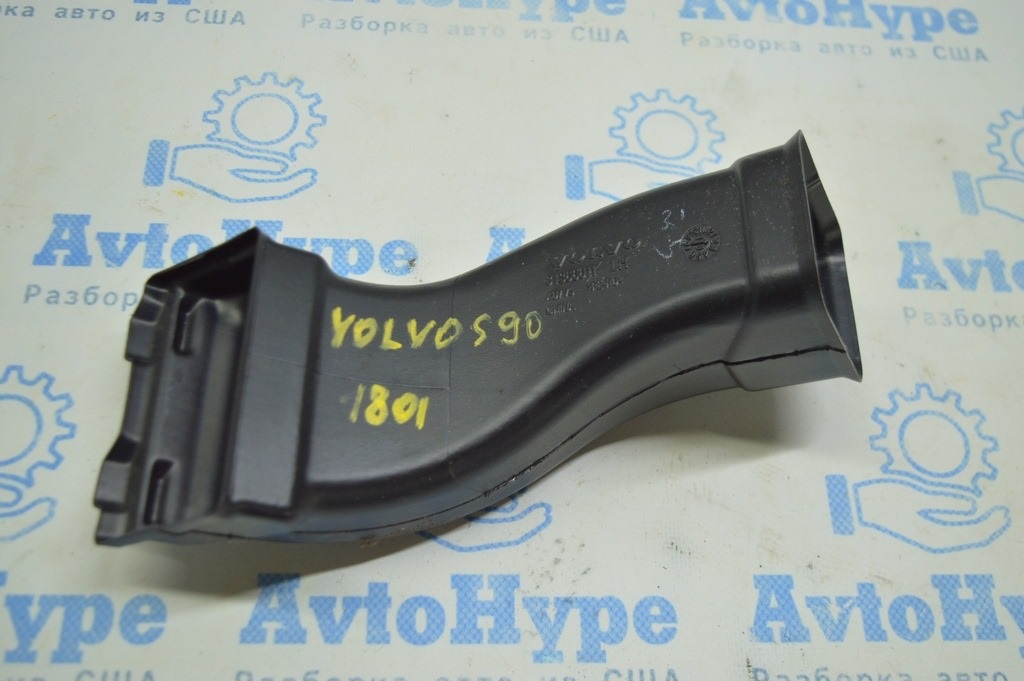 Воздуховод обдува печки центральный верхний Volvo S90 16-