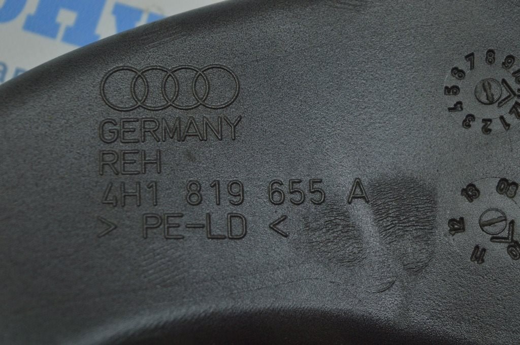 Воздуховод одинадцатый Audi A8 D4 10-17 — фото 3