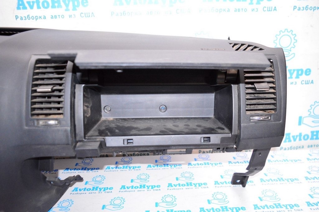 Воздуховод пассажирский левый Toyota Sequoia 2008-2022