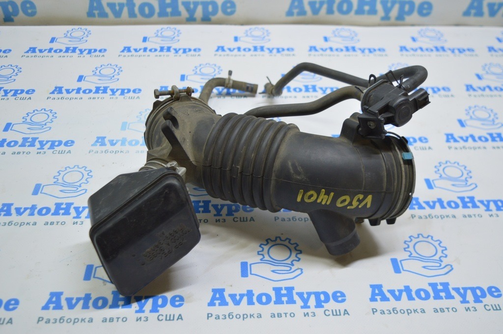 Воздуховод с резонатором (мусоросборником )  Toyota Camry v50 12-14 2.5 usa\euro 17893-0V060