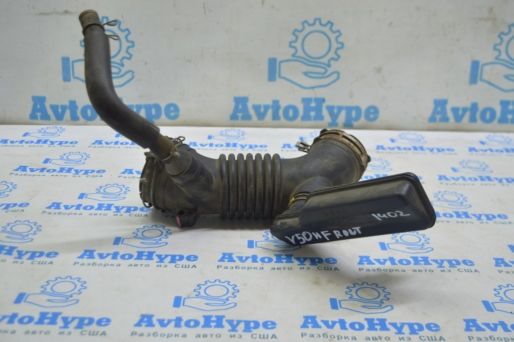 Воздуховод с резонатором Toyota Camry v50 12-14 hybrid usa