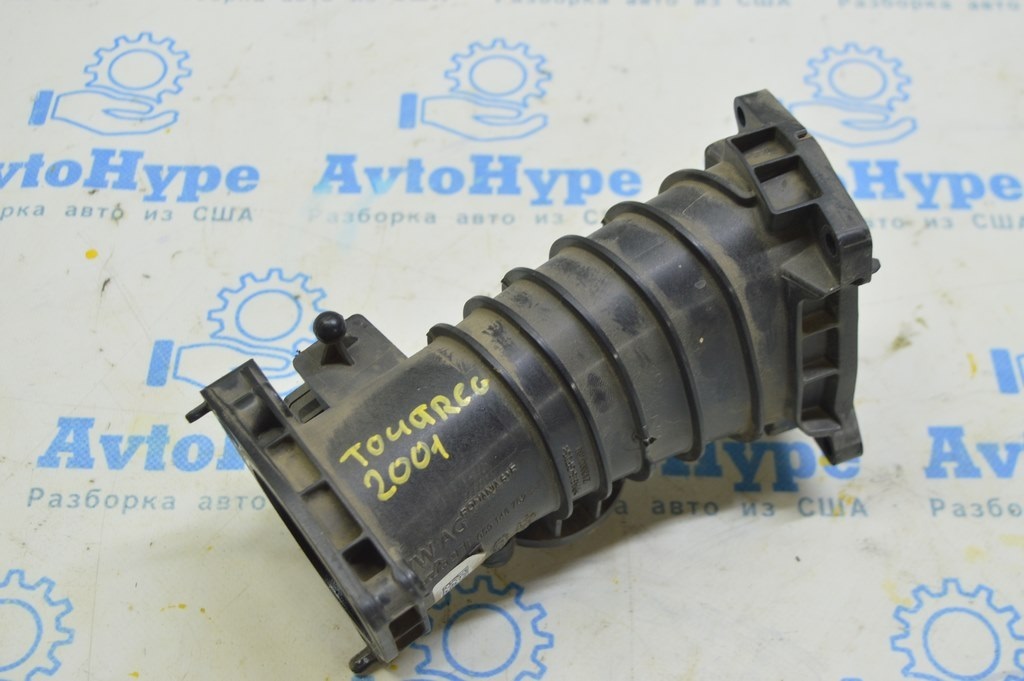 Воздуховод VW Touareg 18- 3.0d на дроссельную заслонку, с датчиком 0281006564