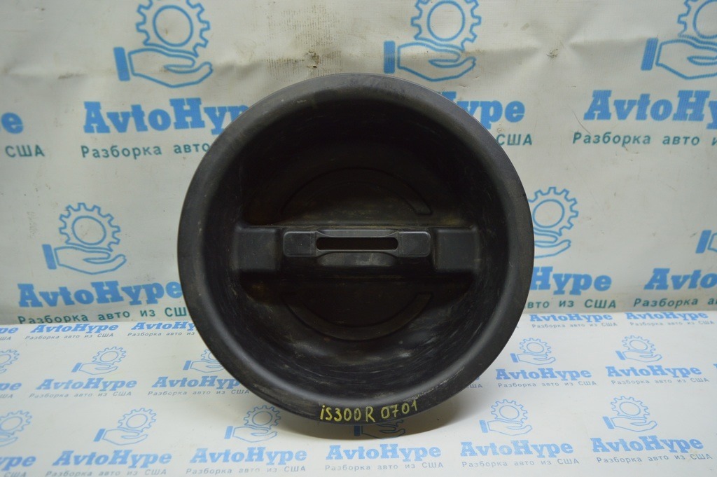 Вставка в запаску Lexus IS250/IS300/IS350 06-13