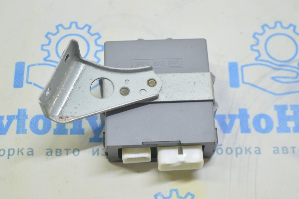 WINDSHIELD WIPER RELAY Управление стеклоочистителями Lexus RX300 RX330 RX350 RX400H 04-09 (02) — фото 2