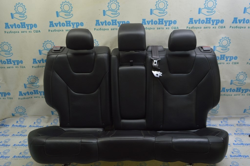 Задний ряд сидений 2 ряд Ford Fusion mk5 13-16 кожа черная, перфорация, Titanium (06)