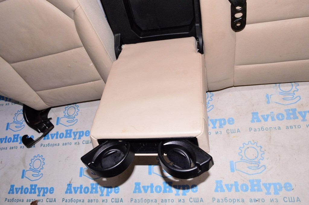 Задний ряд сидений (2 ряд) Infiniti QX30 17- кожа беж (02) деф — фото 4