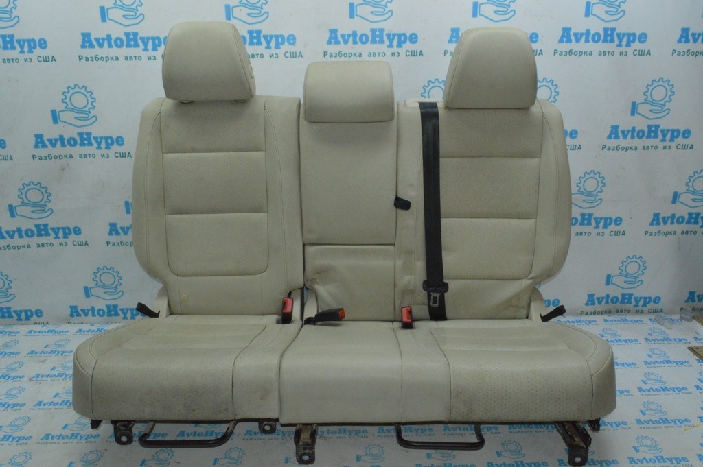 Задний ряд сидений (2 ряд) VW Tiguan 09-17 кожа беж  (08)