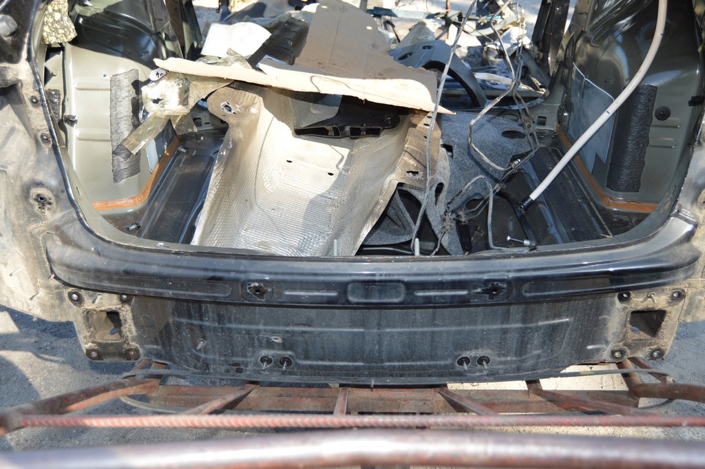 Задняя панель Audi A3 8V 15-20 (02)