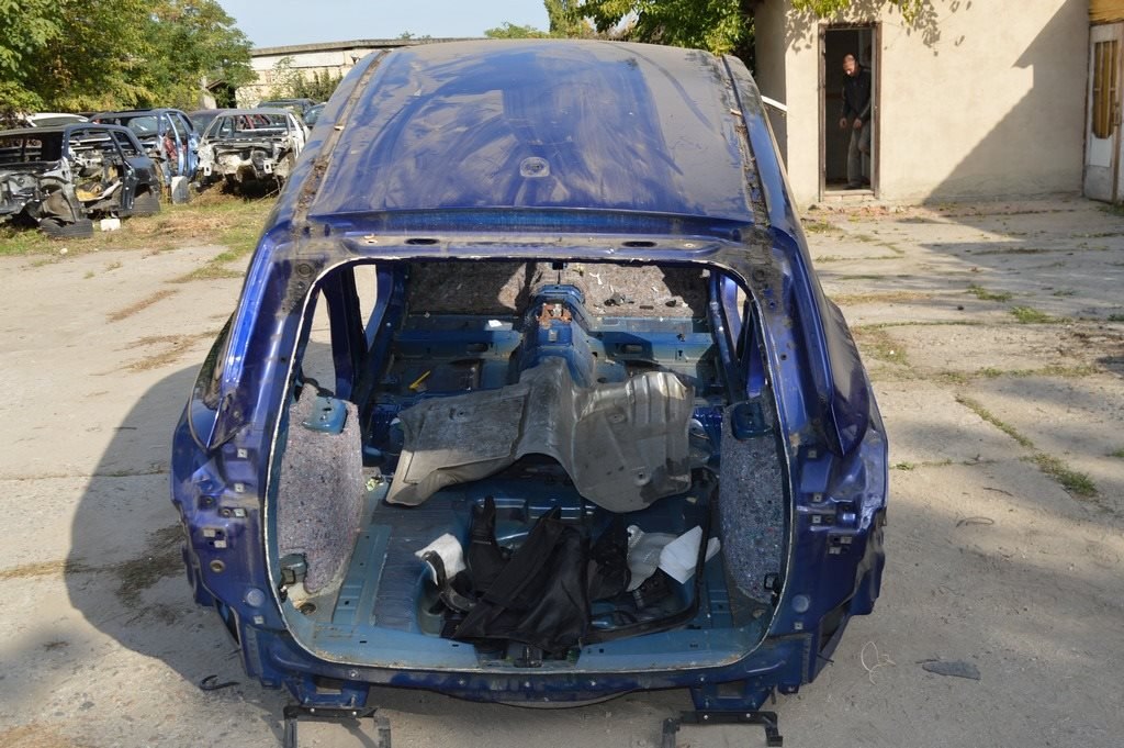 Задняя панель Ford Escape MK3 13- (09) синяя
