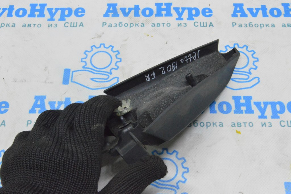 Заглушка бокового зеркала передняя правая VW Jetta 19-24 черная — фото 3