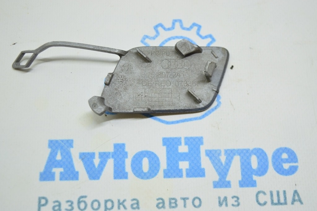 Заглушка буксир крюка переднего бампера Audi A3 8V 15-16 — фото 2