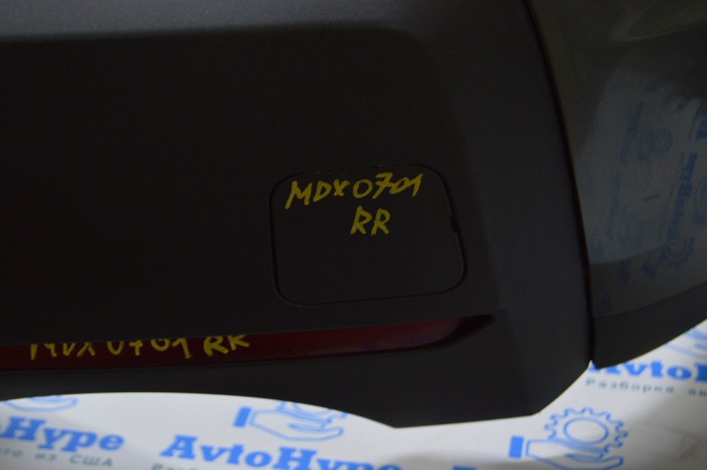 Заглушка буксировочного крюка заднего бампера Acura MDX 07-09