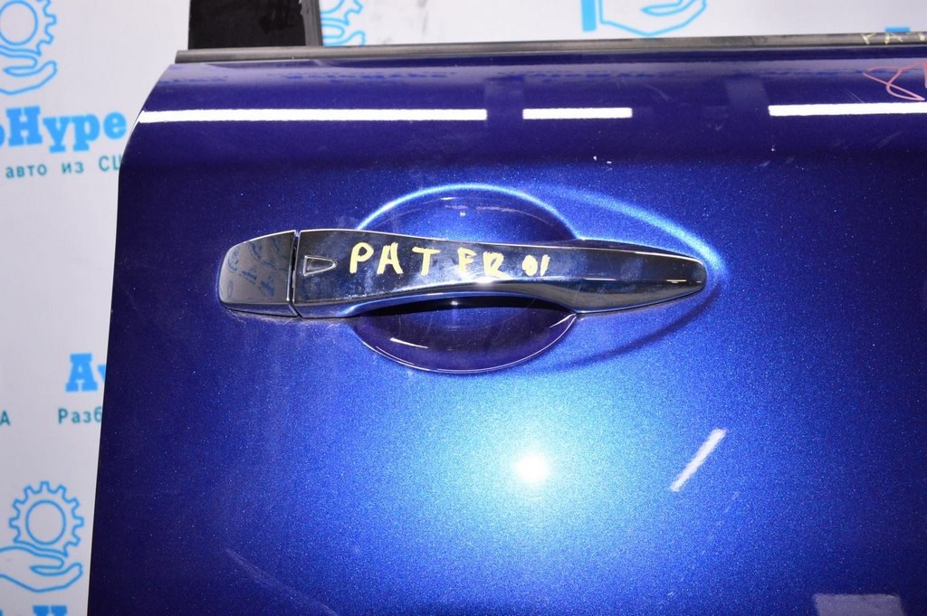 Заглушка внешней ручки перед прав Nissan Pathfinder 13-
