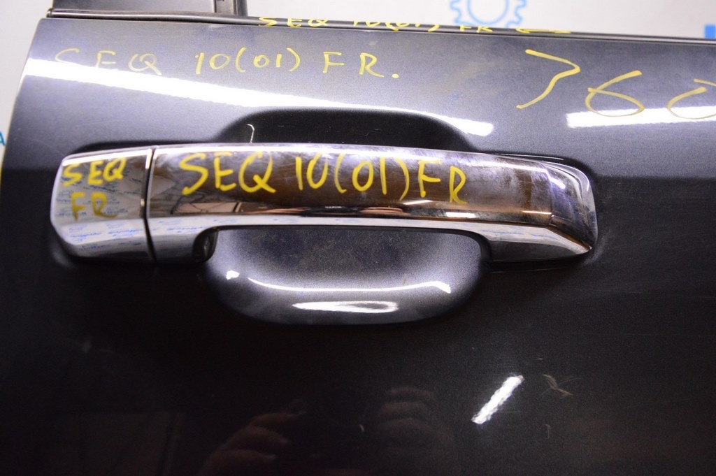 Заглушка внешней ручки перед прав Toyota Sequoia 2008-2022
