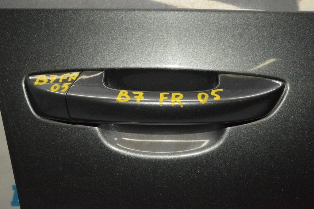 Заглушка внешней ручки перед прав VW Passat b7 USA