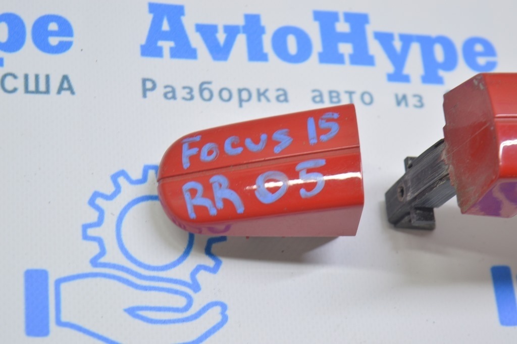 Заглушка внешней ручки зад прав Ford Focus mk3 11-18