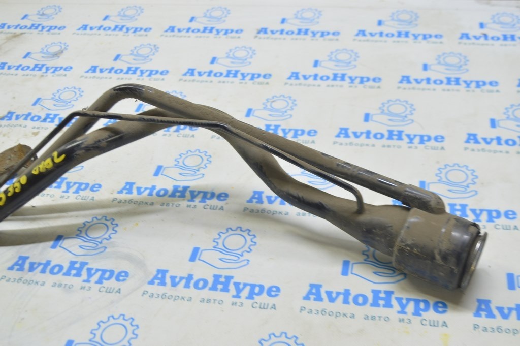 Заливная горловина топливного бака Lexus GS350 GS430 06-11 — фото 4