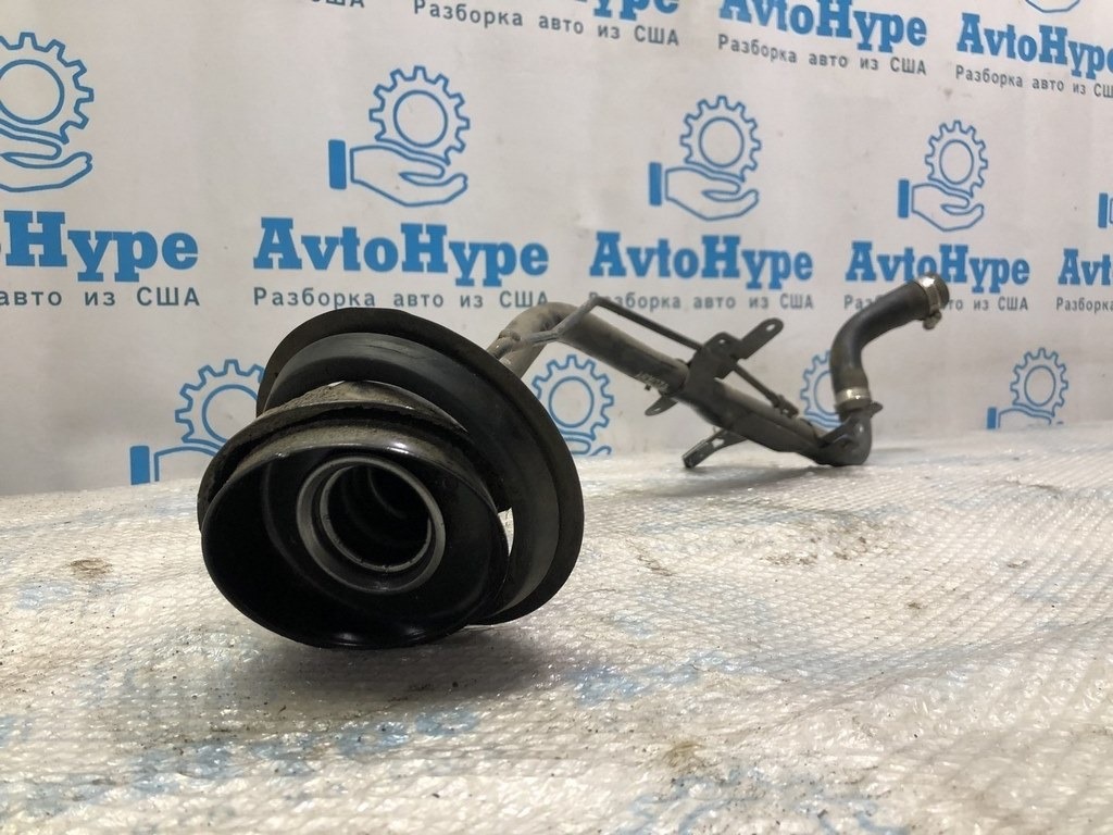 Заливная горловина топливного бака Nissan Sentra 15-19 — фото 2