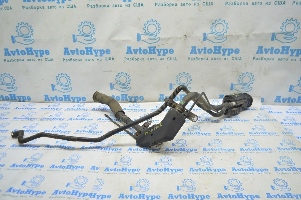 Заливная горловина топливного бака Toyota Camry v50 12-14 usa\euro