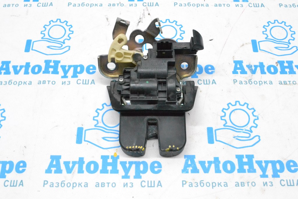 Замок дверей багажника Audi Q5 8R 09-17 (02) невеликий дефект — фото 2