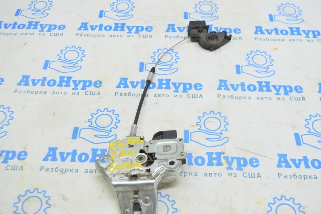 Замок двери багажника Lexus ES350 07-12