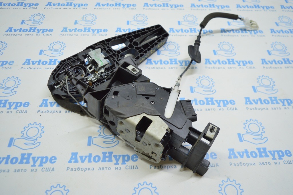 Замок двери передней левой Ford Fusion mk5 13-20
