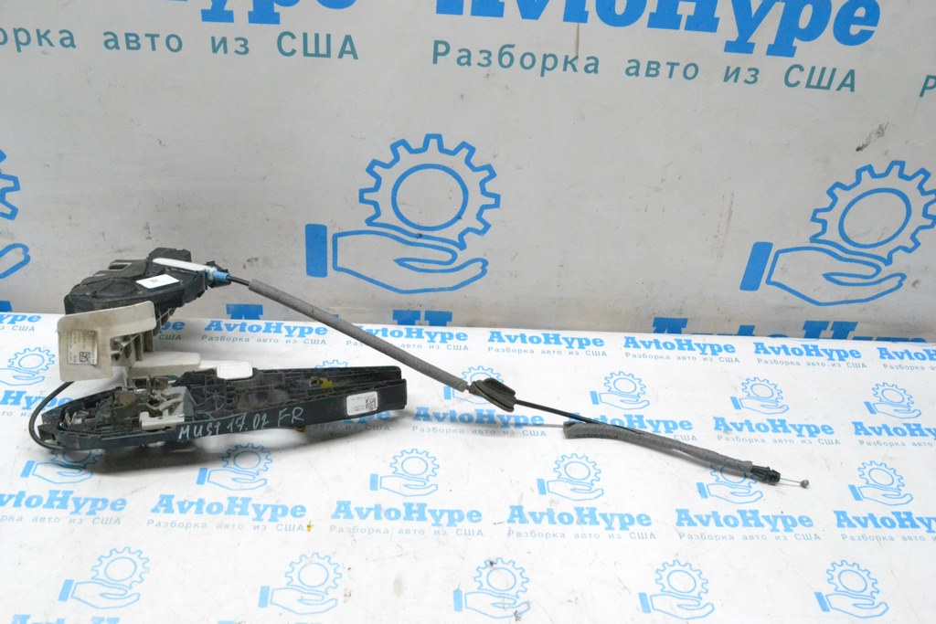 Замок двери передней правой Ford Mustang mk6 15-23