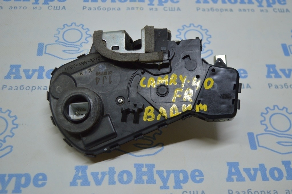 Замок двери передней правой Toyota Camry v40 реализ Вадим