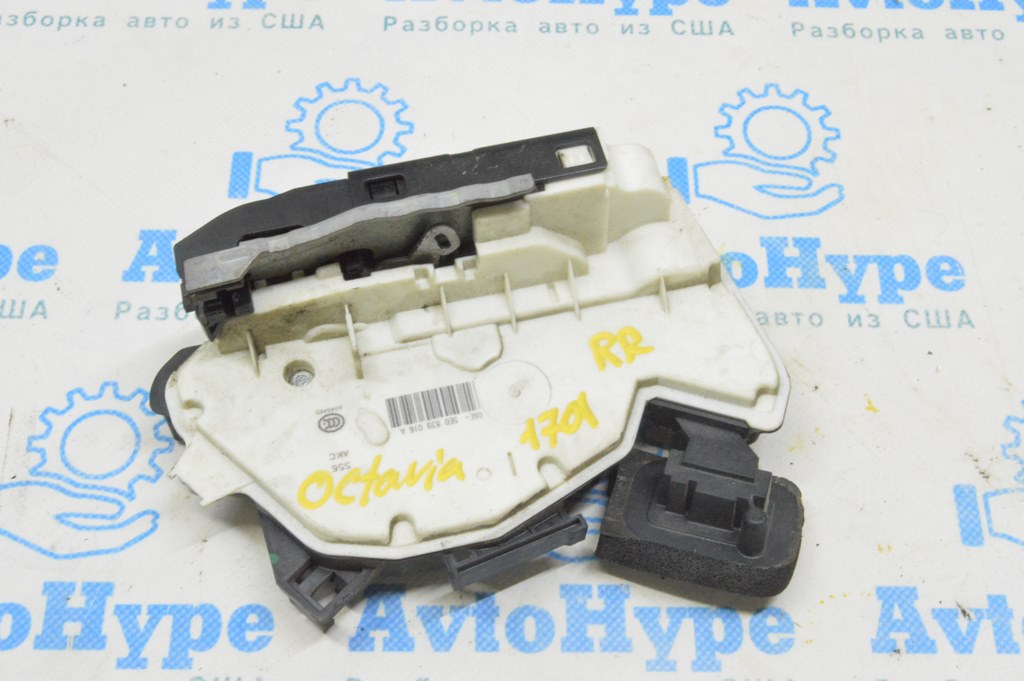 Замок двери зад прав Skoda Octavia III A7 13-20