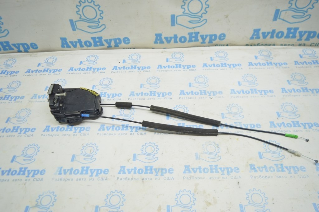 Замок двери зад прав Toyota Camry v50 12-14 usa\euro