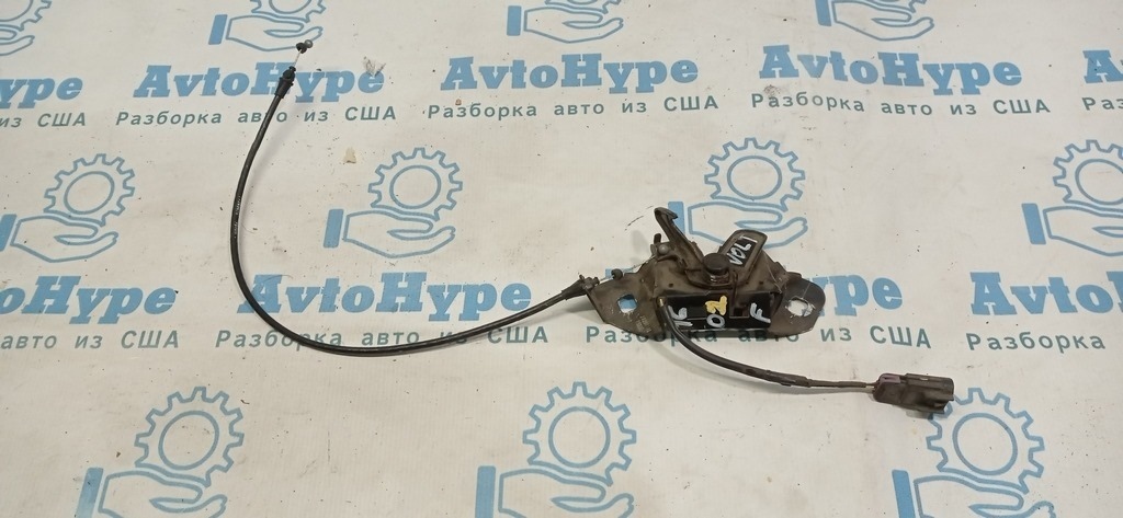 Замок капота Chevrolet Volt 16-