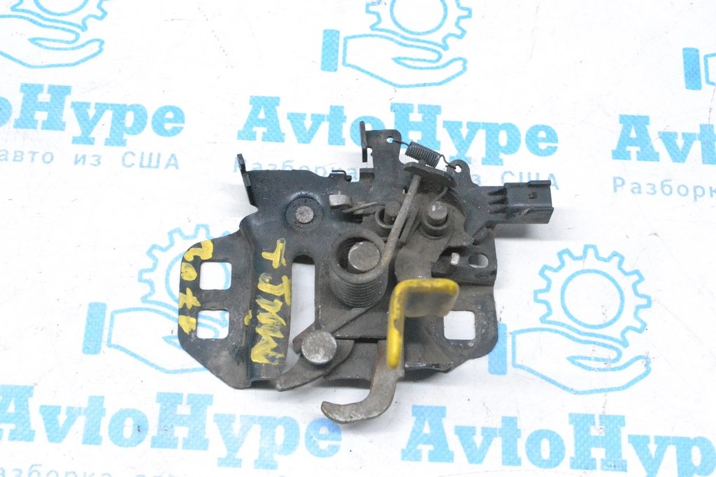 Замок капота Ford Mustang mk6 15-