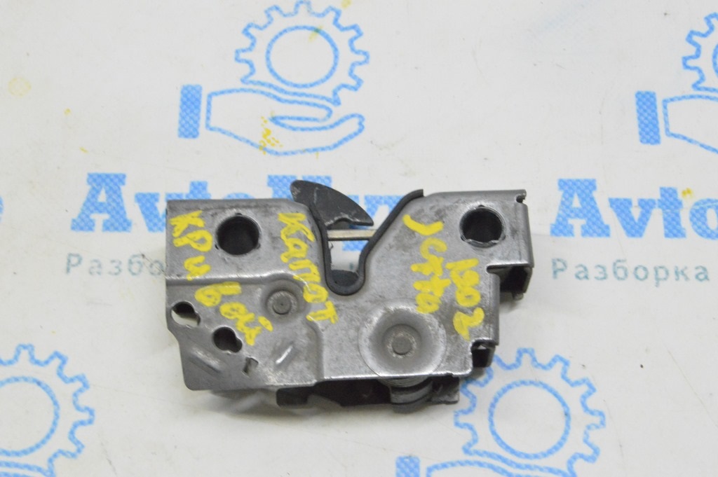 Замок капота VW Jetta 19- (02) кривой