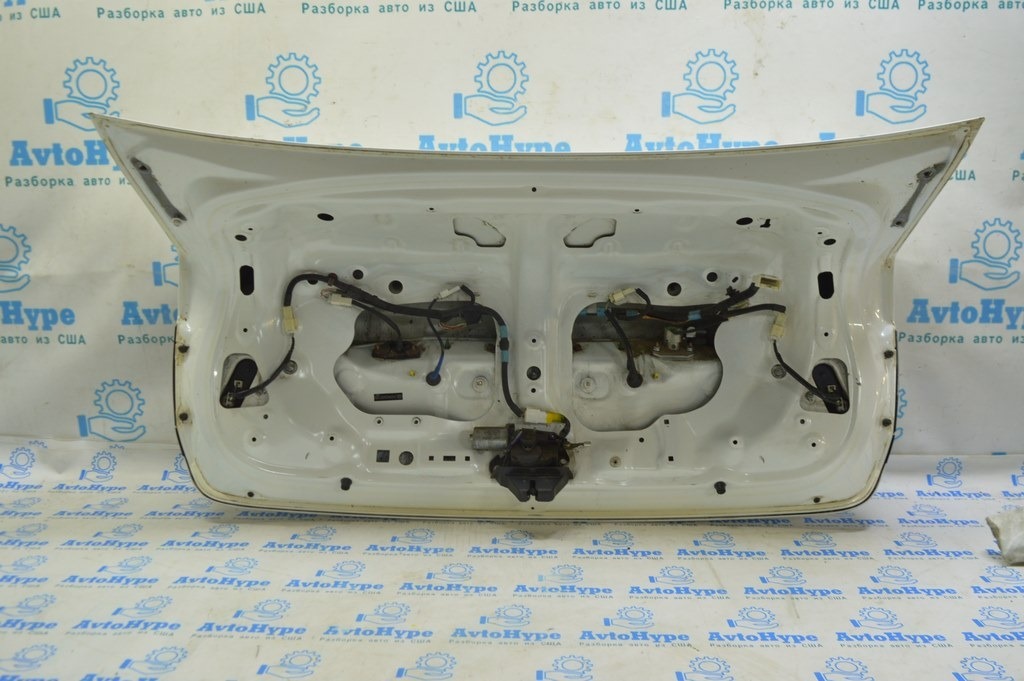 Замок крышки багажника Lexus GS300 GS350 GS430 GS450h 06-11