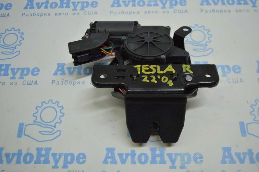 Замок крышки багажника Tesla Model 3 18- с доводчиком — фото 2