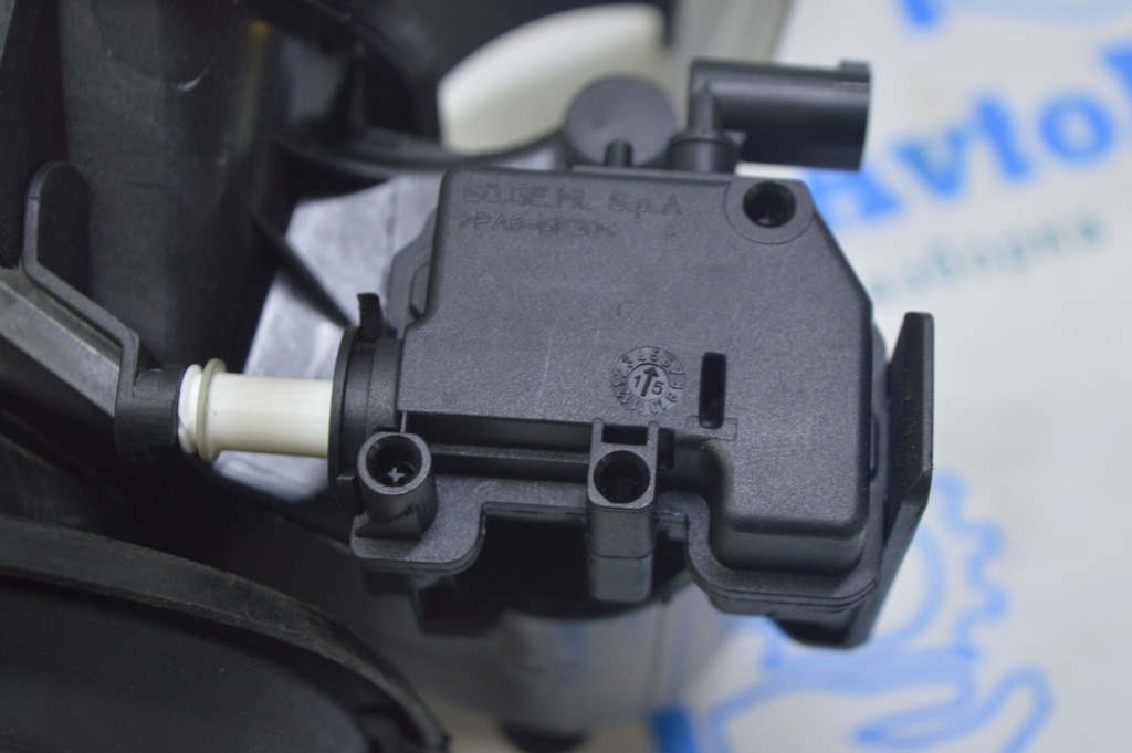 Замок лючка бензобака BMW 3 F30 4d 12-19