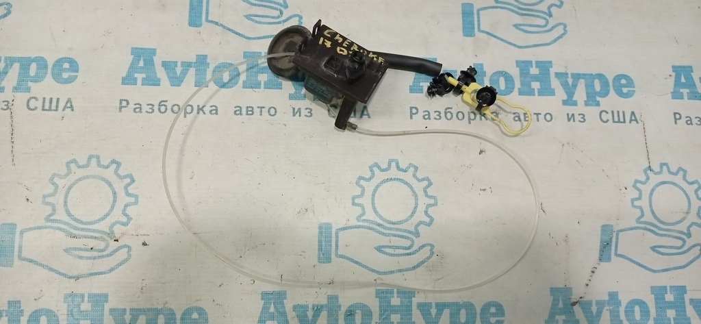 Замок лючка бензобака Jeep Cherokee KL 14-