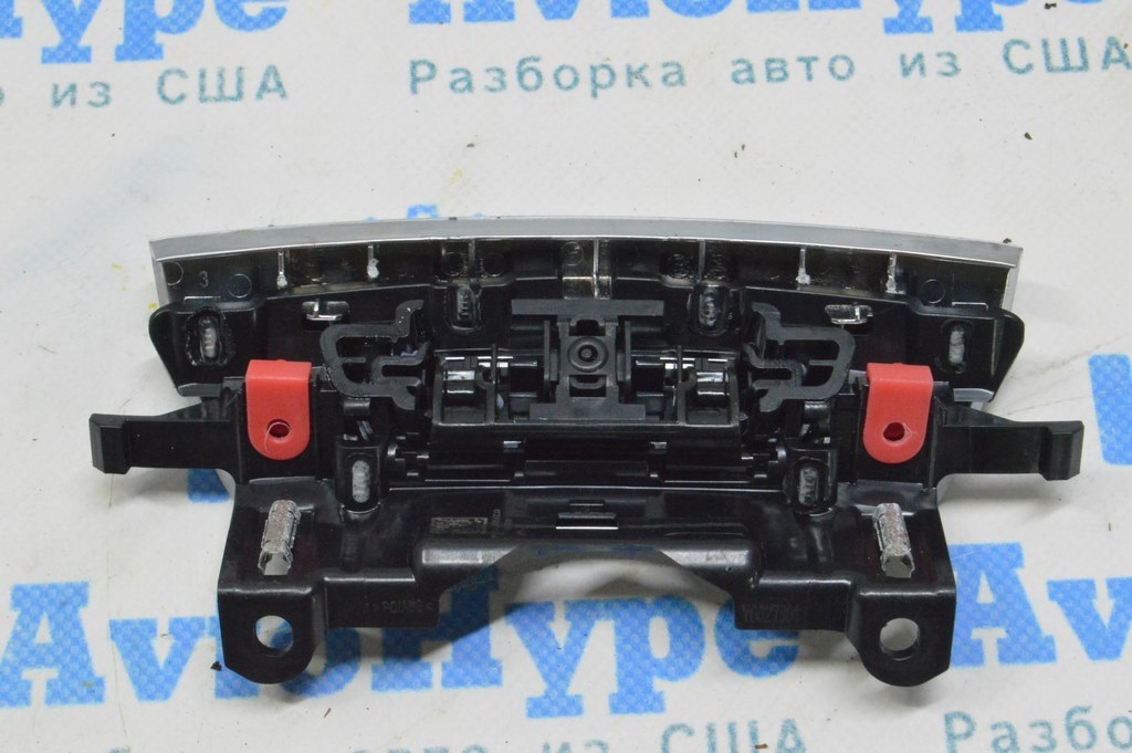 Замок подлокотника центральной консоли BMW X5 G05 19-23 хром — фото 3