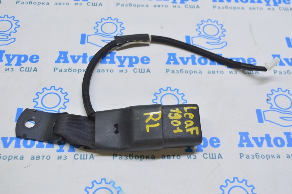 Замок ремня безопасности зад центр Nissan Leaf 18-20 (01)