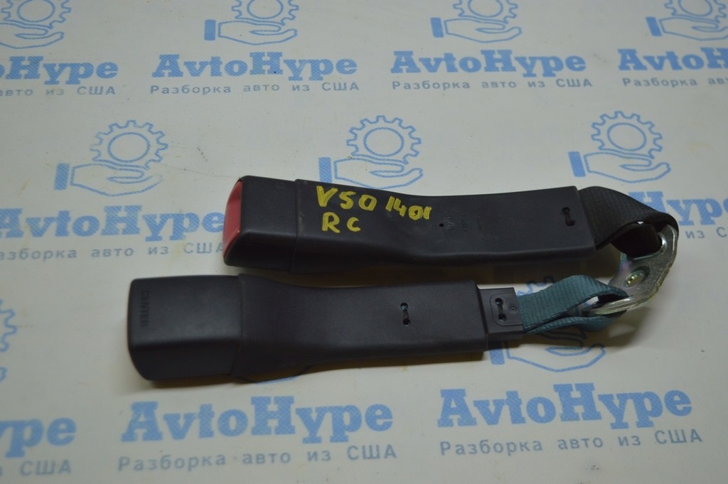 Защелка задних ремней безопасности центр Toyota Camry v50 12-14