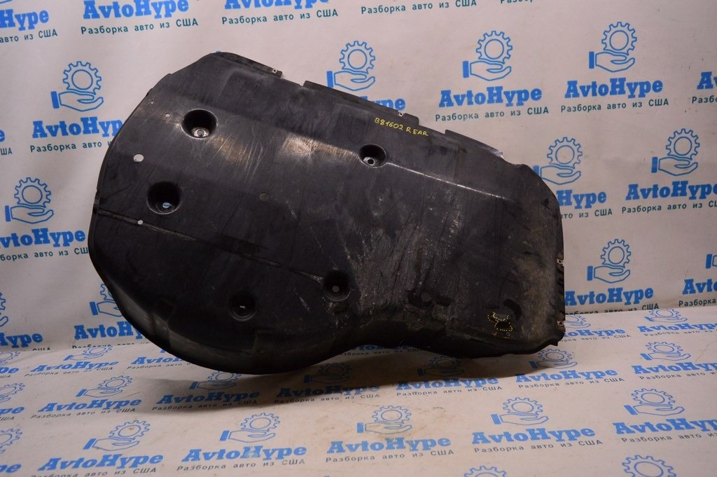 Защита днища багажника VW Passat b8 USA (02) трещинки