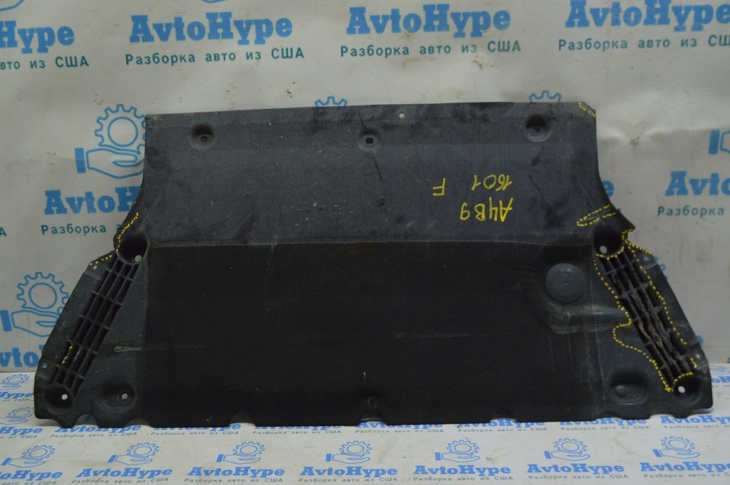 Защита двигателя Audi A4 B9 17-19 (01) оплавлена, трещины — фото 2