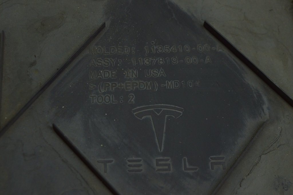 Защита заднего бампера Tesla Model 3 18- (01) — фото 4