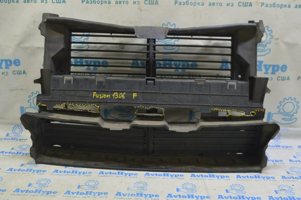 Жалюзи дефлектор радиатора Ford Fusion mk5 13-16 в сборе (06) деф.нужно паять