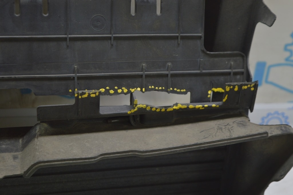 Жалюзи дефлектор радиатора Ford Fusion mk5 13-16 в сборе (06) деф.нужно паять — фото 4