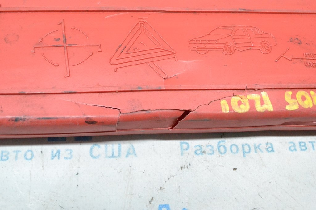 Знак аварийной остановки Land Rover Range Rover L405 13-17 черн дефект (01) — фото 2