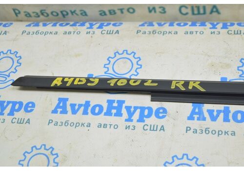 Молдинг дверь-стекло центральный задний левый Audi A4 B9 17- мат 8W0839477A