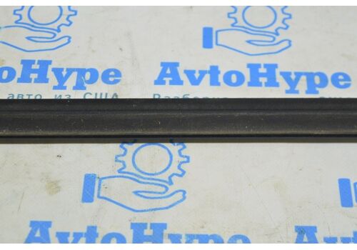 Молдинг дверь-стекло центральный задний левый Audi A4 B9 17- мат 8W0839477A