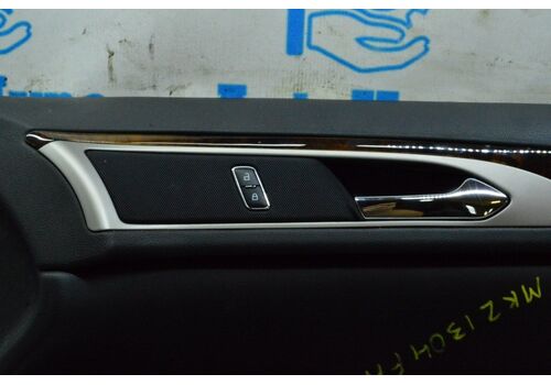 Обшивка двери (карточка) перед прав Lincoln MKZ 13- черн с дерев. вставкой (04) DP5Z-5423942-BL